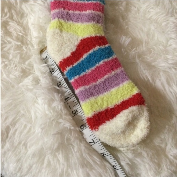 SO Woman’s Juniors 3 pair glove 2 pair sock set OSFM gloves 9-11 sock - Picture 9 of 12